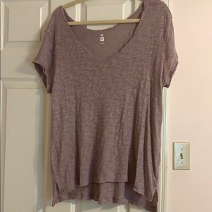 Me to we dusty rose v neck tee